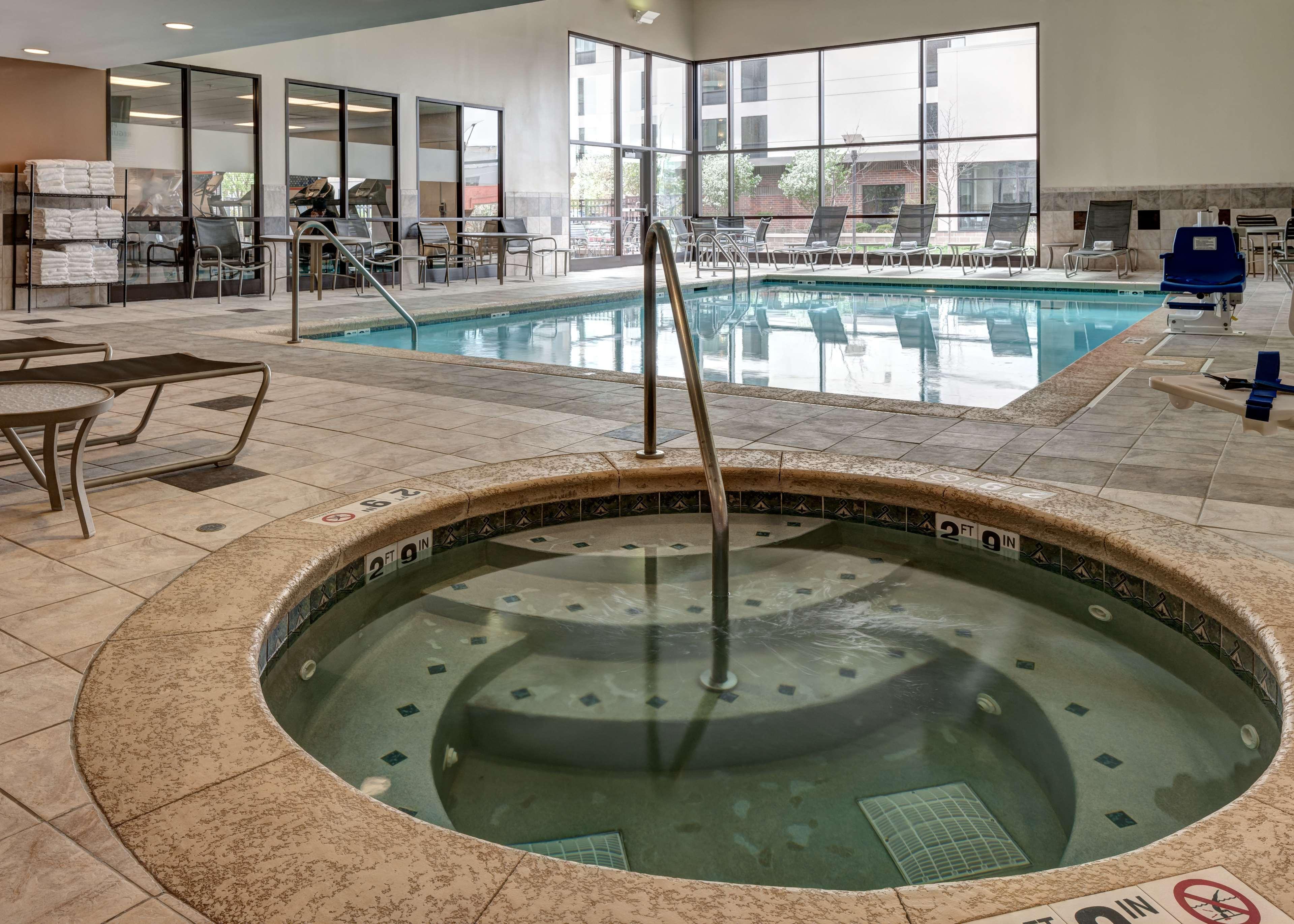 Hampton Inn & Suites Omaha-Downtown Eksteriør bilde
