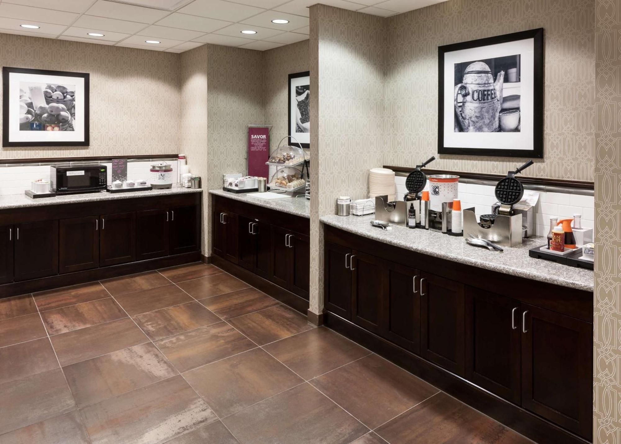 Hampton Inn & Suites Omaha-Downtown Eksteriør bilde